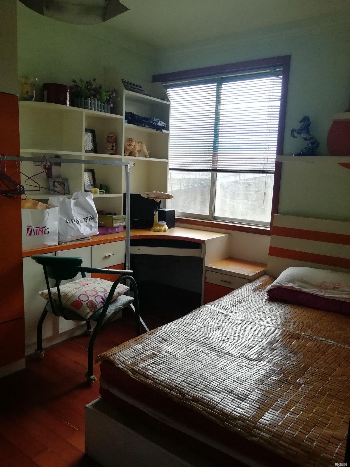 69c6c16a7b9bfc368da9f985b8211bd1