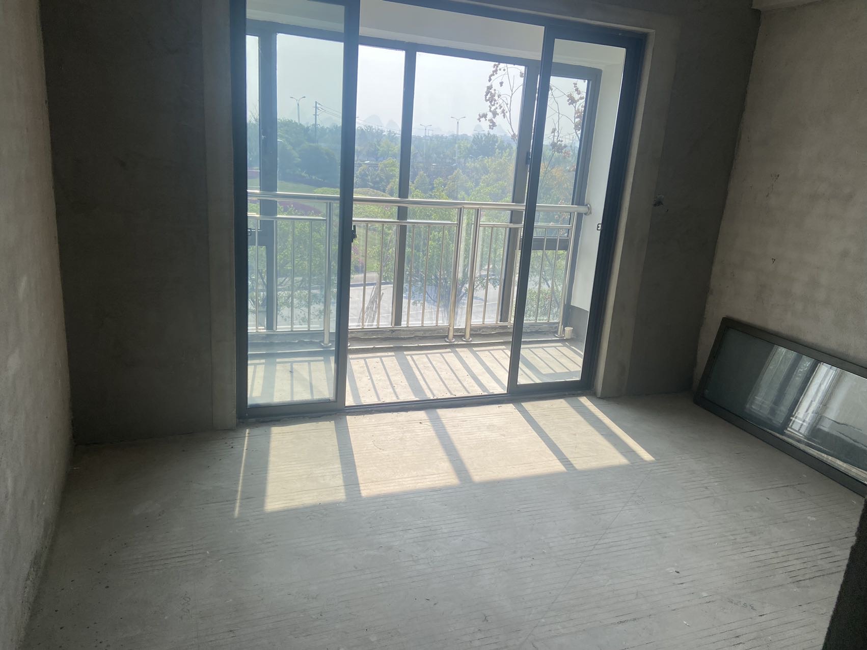 漓江大河坊3室2厅2卫115m&sup2;79万