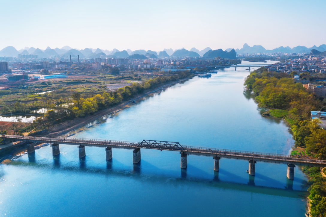 (交投地产&middot;兴进漓江悦府)万达旅游城彰泰漓江文化旅游度假区